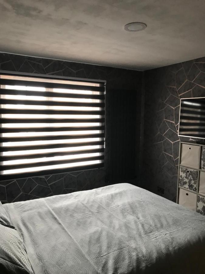 Double Room Next To Burnham Elizabeth Line Station سلوف المظهر الخارجي الصورة
