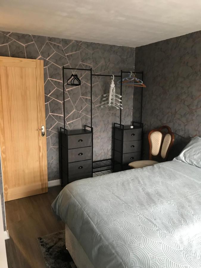 Double Room Next To Burnham Elizabeth Line Station سلوف المظهر الخارجي الصورة