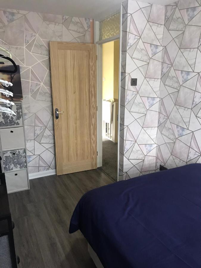 Double Room Next To Burnham Elizabeth Line Station سلوف المظهر الخارجي الصورة