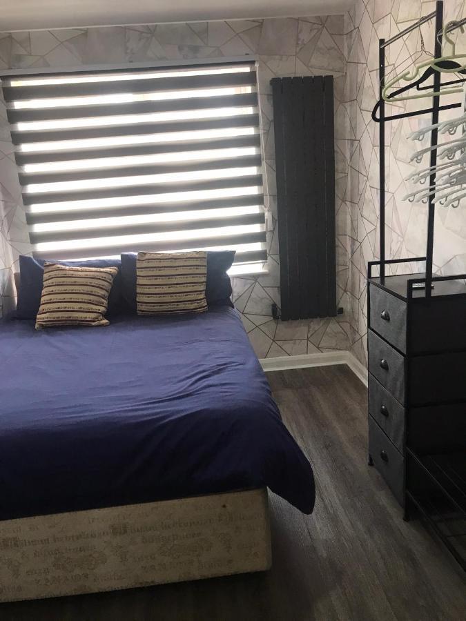 Double Room Next To Burnham Elizabeth Line Station سلوف المظهر الخارجي الصورة